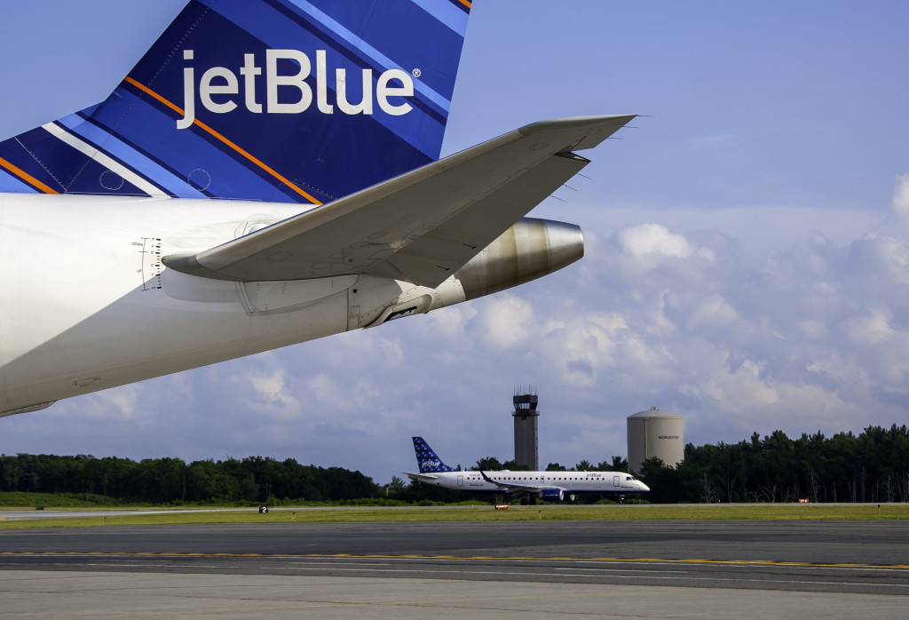 jetBlue dual operations June 25, 2014_105